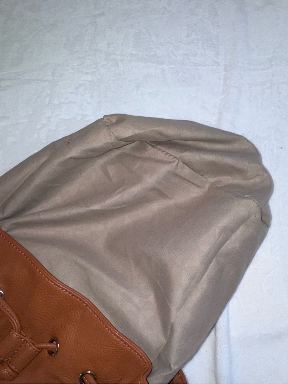 Faux Leather Cognac Bucket Bag Drawstring Crossbody New w/ Plastic Hardware - Picture 7 of 9